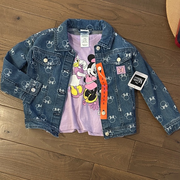 Disney Blue Jean Jacket with Mickey Mouse Print and t-shirt size 6 NEW - Picture 1 of 6